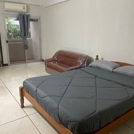 Viriyapon Apartment Bangkok Exterior foto
